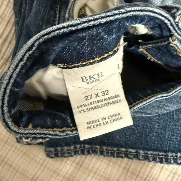 BKE Straight Leg Distressed Denim Jeans - Picture 5 of 5